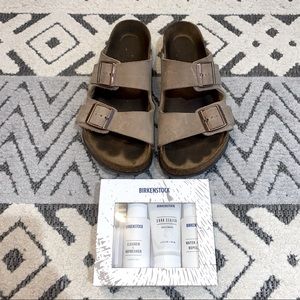Birkenstock Arizona w9-9.5/ EU 40 with cleaning kit!